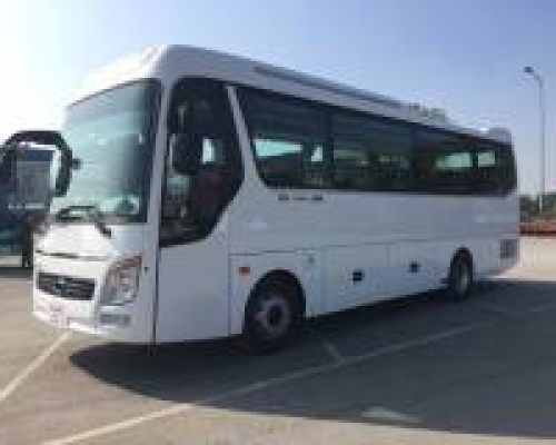 Ưu điểm, nhược điểm bạn cần biết khi thê xe 29 chỗ