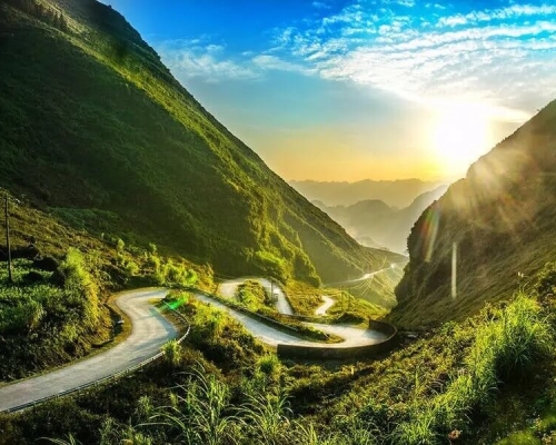 Top 5 cung đường đẹp nhất Việt Nam nên khám phá