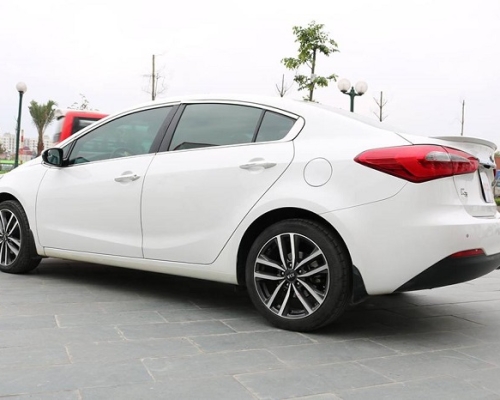 Thuê xe đi Cam Ranh giá bao nhiêu, ở đâu?