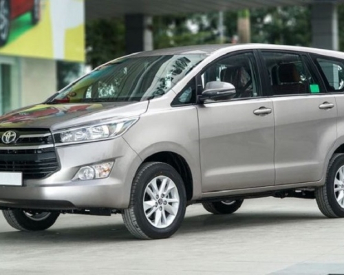 Nơi cho thuê xe du lịch quận 5 uy tín, giá tốt