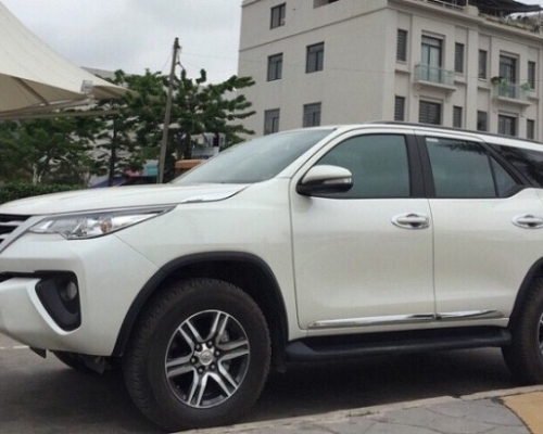 Cho thuê xe hợp đồng 7 chỗ có tài xế chuyên nghiệp, giá tốt