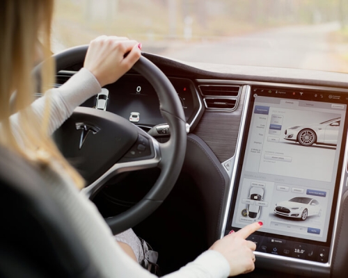 Thuê xe tự lái có cần bằng lái không, thủ tục cần có là gì?