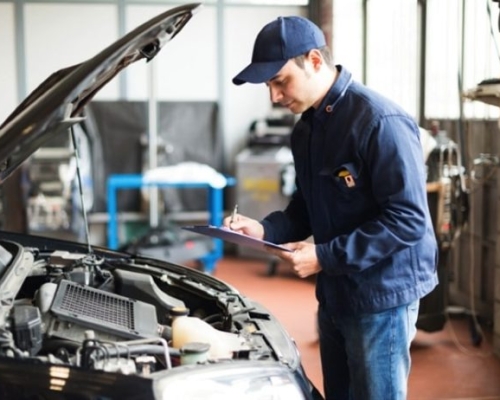 Bạn cần biết? 5 điều giúp ắc quy ôtô không hỏng giữa đường