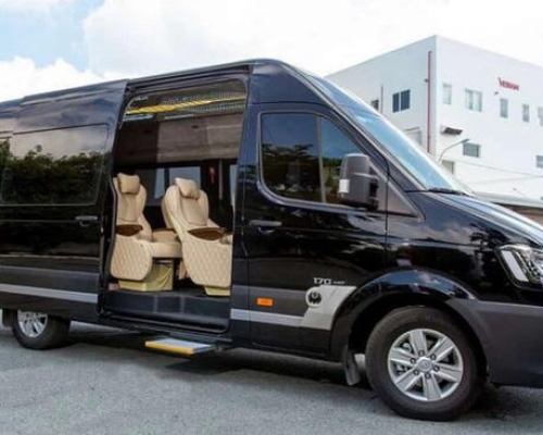 Xe 16 chỗ chở được bao nhiêu người tối đa, quy định ra sao?