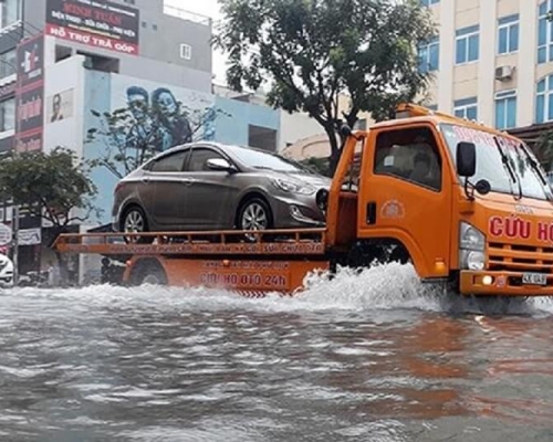 Xe bị ngập nước phải làm sao, cách xử lý nhanh chóng