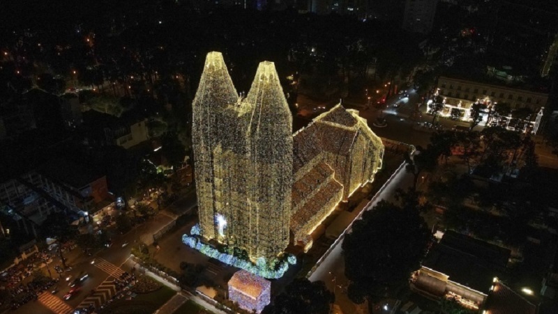 Nhà thờ Đức Bà - Nơi nổi tiếng Sài Gòn