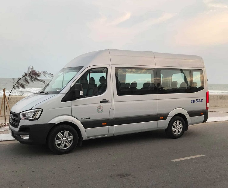 Những Lưu Ý Quan Trọng Khi Chọn Đơn Vị Cho Thuê Xe 16 Chỗ