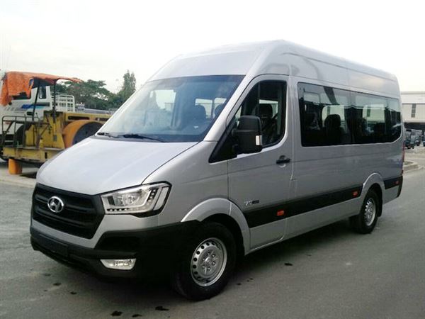 Kinh Nghiệm Đặt Xe 16 Chỗ Đưa Đón Sân Bay Hiệu Quả
