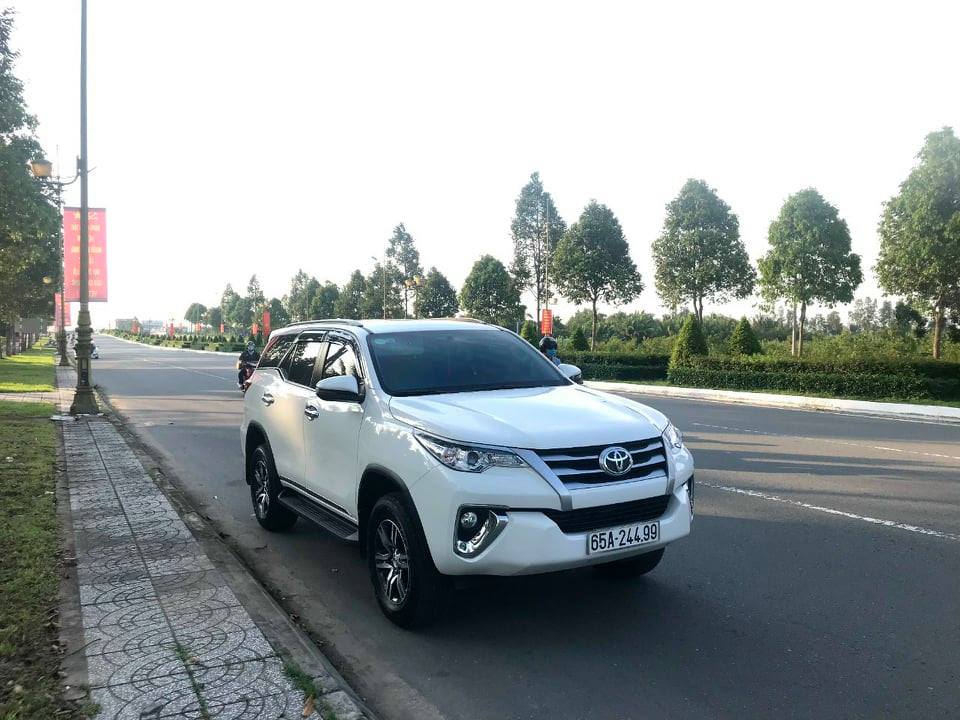 Cho thuê xe 7 chỗ đi tour miền tây giá rẻ