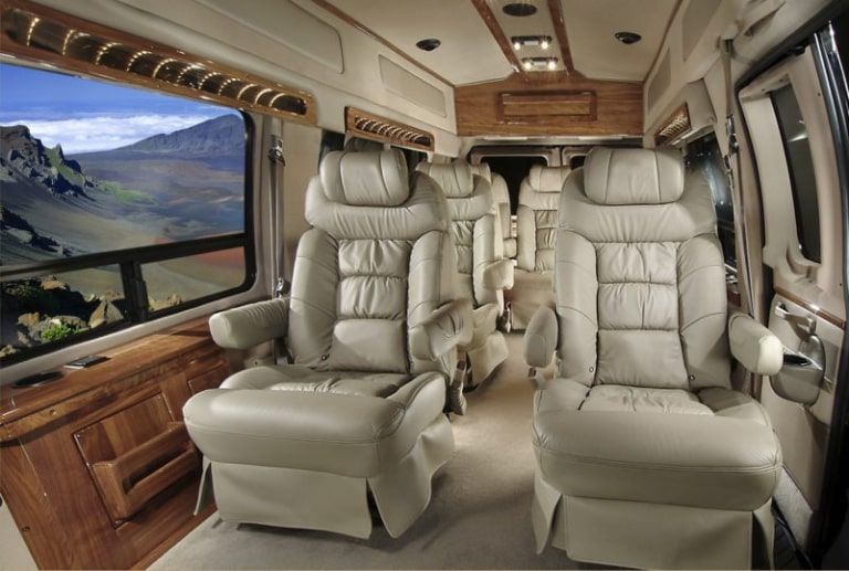 Cho thuê xe limousine theo ngày, theo chuyến linh hoạt