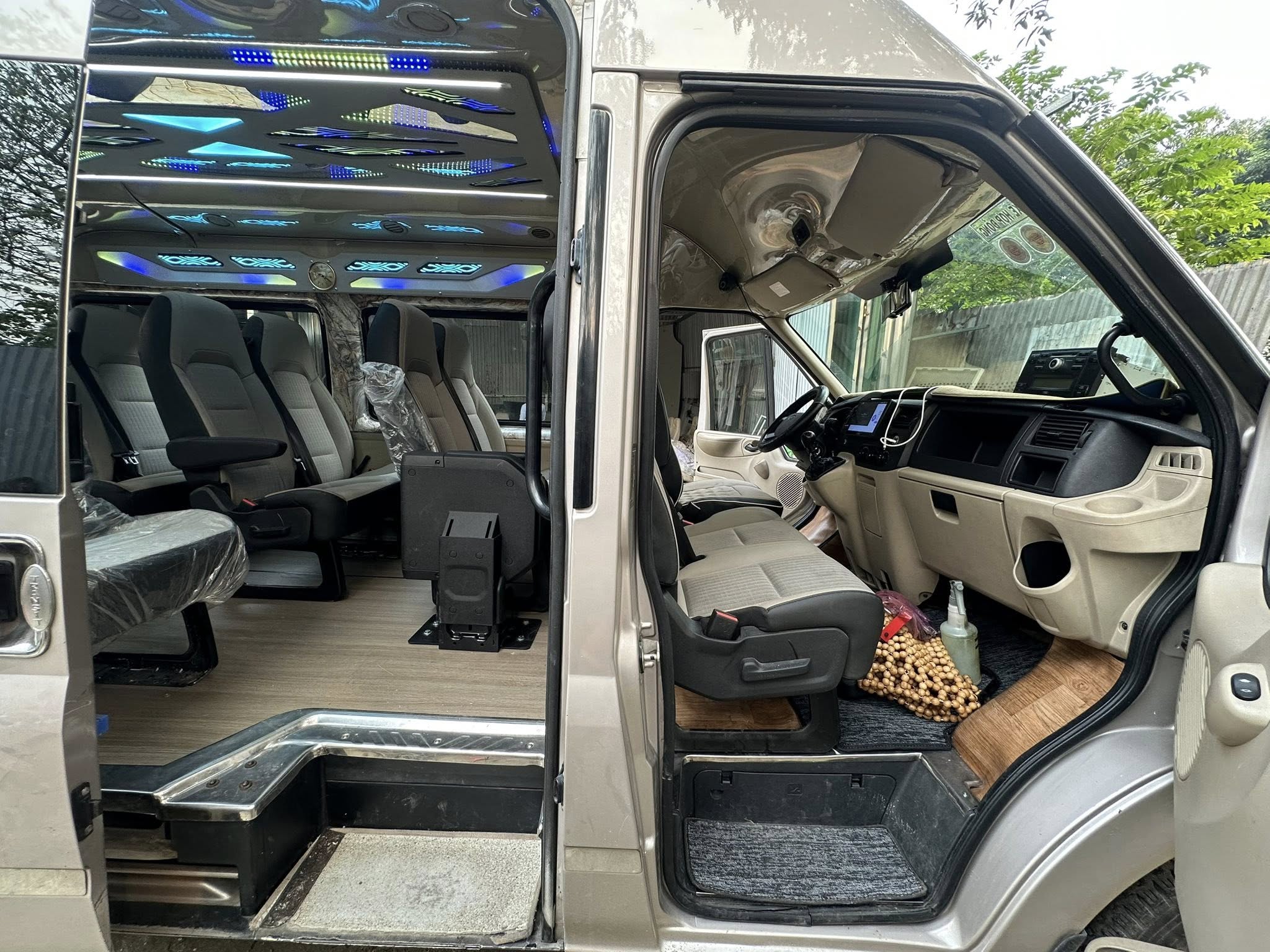 Tối ưu hóa từng giây phút với xe 16 chỗ đi tour Đà Lạt Nha Trang