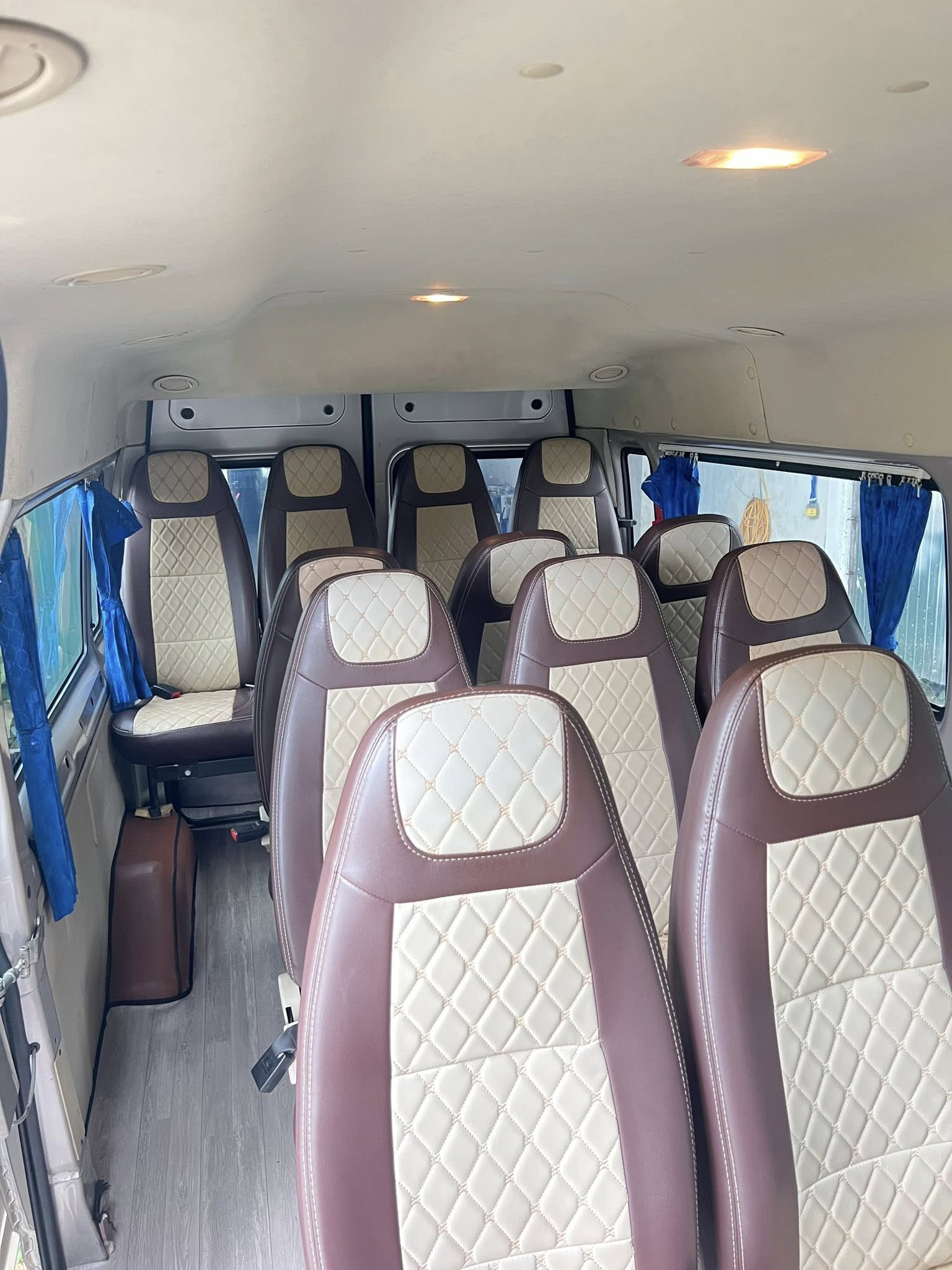 Thảo My - Đơn vị dẫn đầu về dịch vụ cho thuê xe 16 chỗ tại Sài Gòn