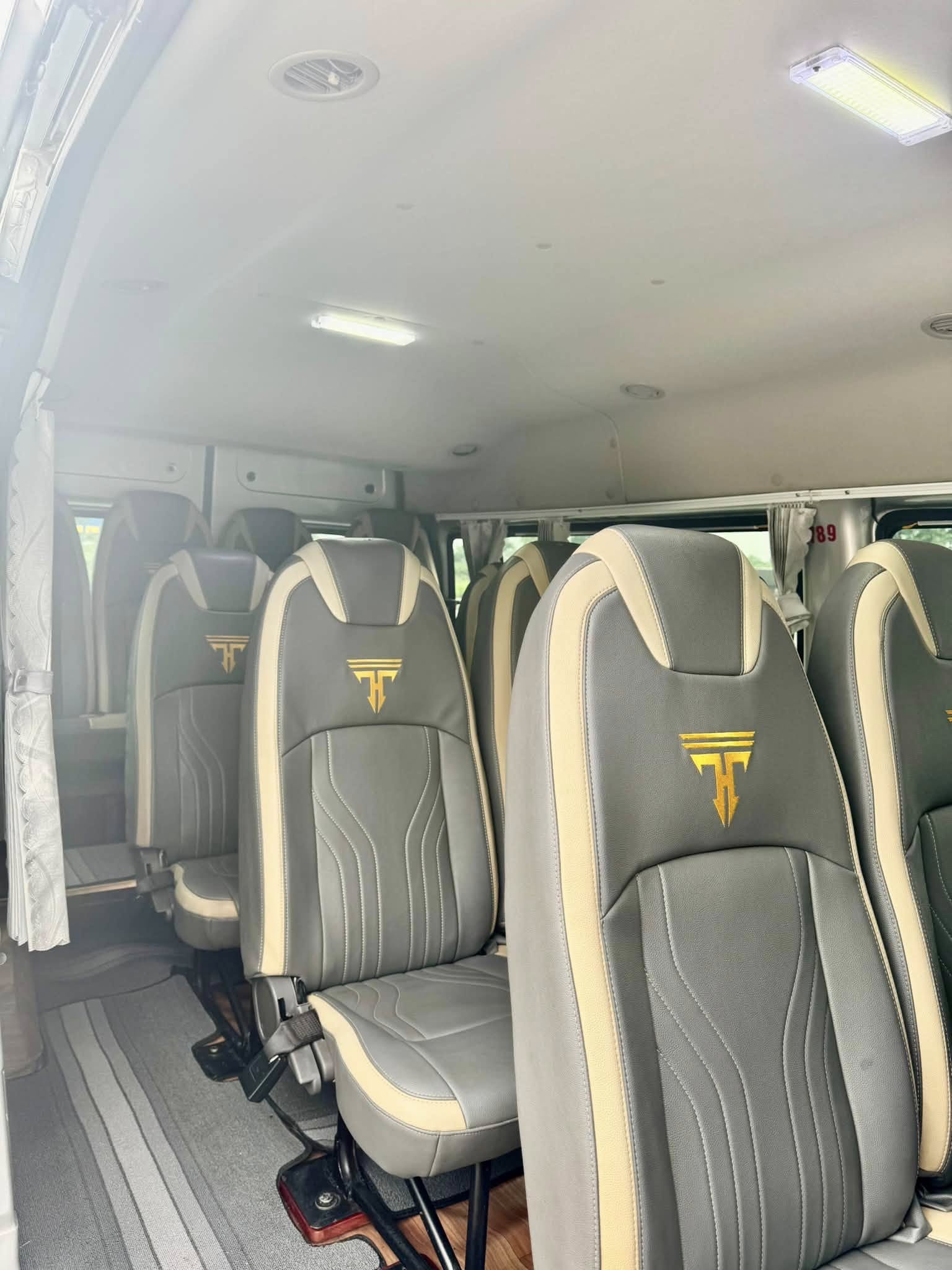 Quy Trình Đặt Thuê Xe 18 Chỗ Nhanh Chóng Cùng Dịch Vụ Cho Thuê Xe Thảo My