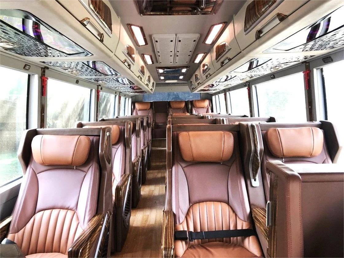 Xe 18 chỗ đi tour Miền Tây