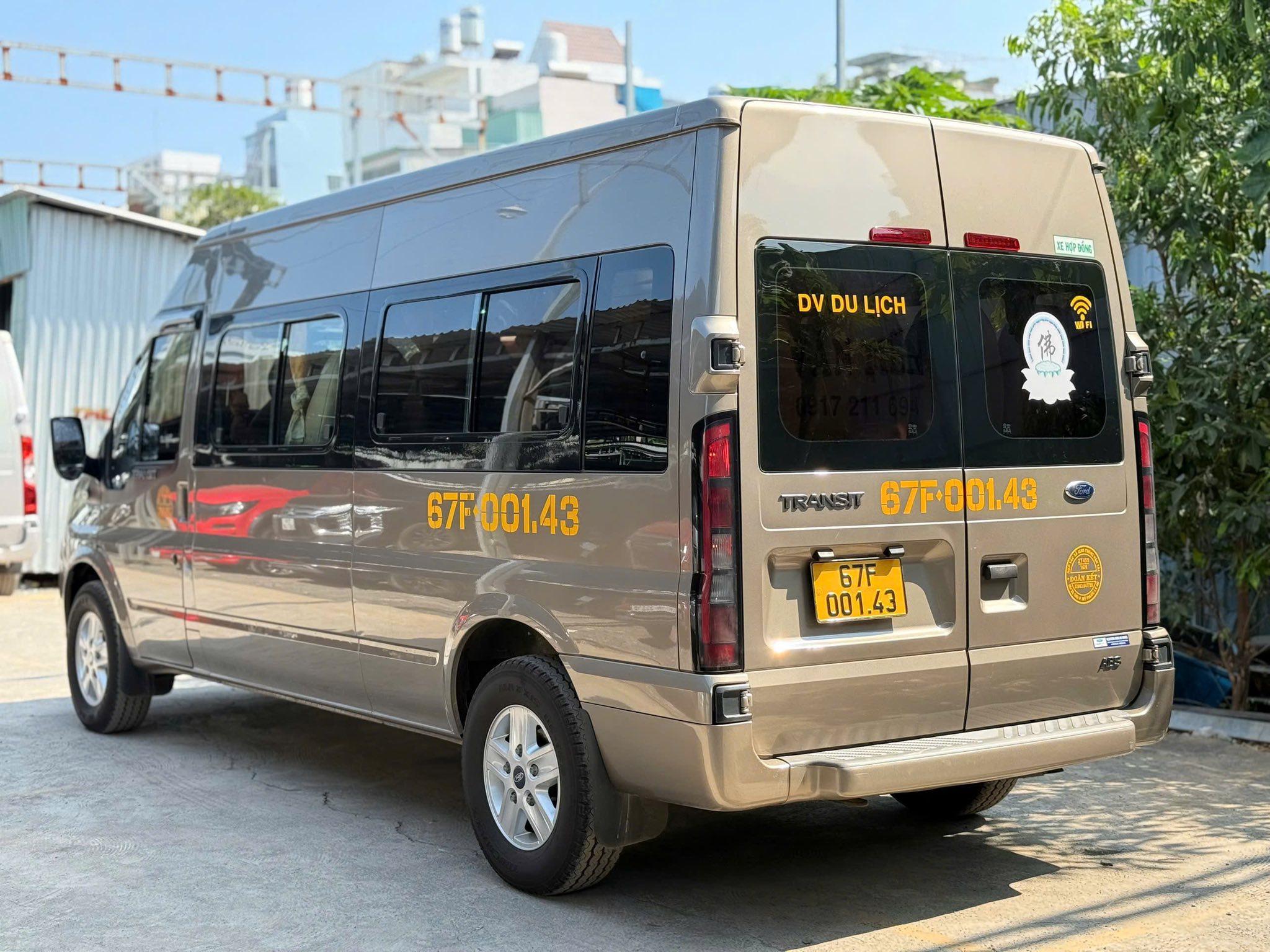 Dịch vụ thuê xe 18 chỗ giá rẻ Thảo My uy tín cho tour công ty