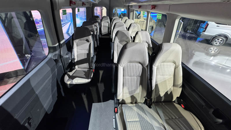 Vì Sao Nên Thuê Xe 18 Chỗ Hồ Chí Minh Đi Các Tỉnh?