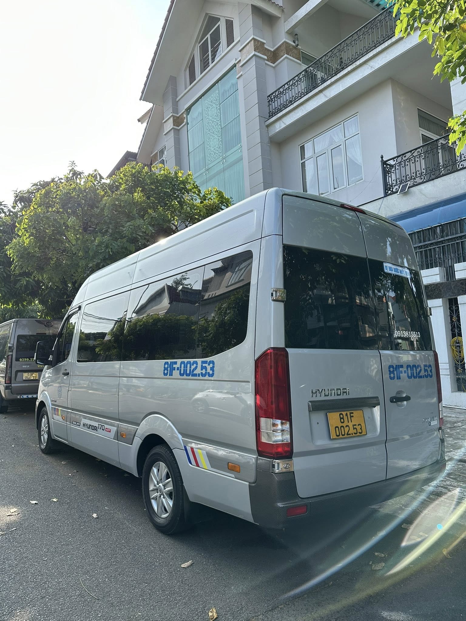 Quy Trình Đặt Thuê Xe 18 Chỗ Chuyên Nghiệp Cùng Dịch Vụ Cho Thuê Xe Thảo My