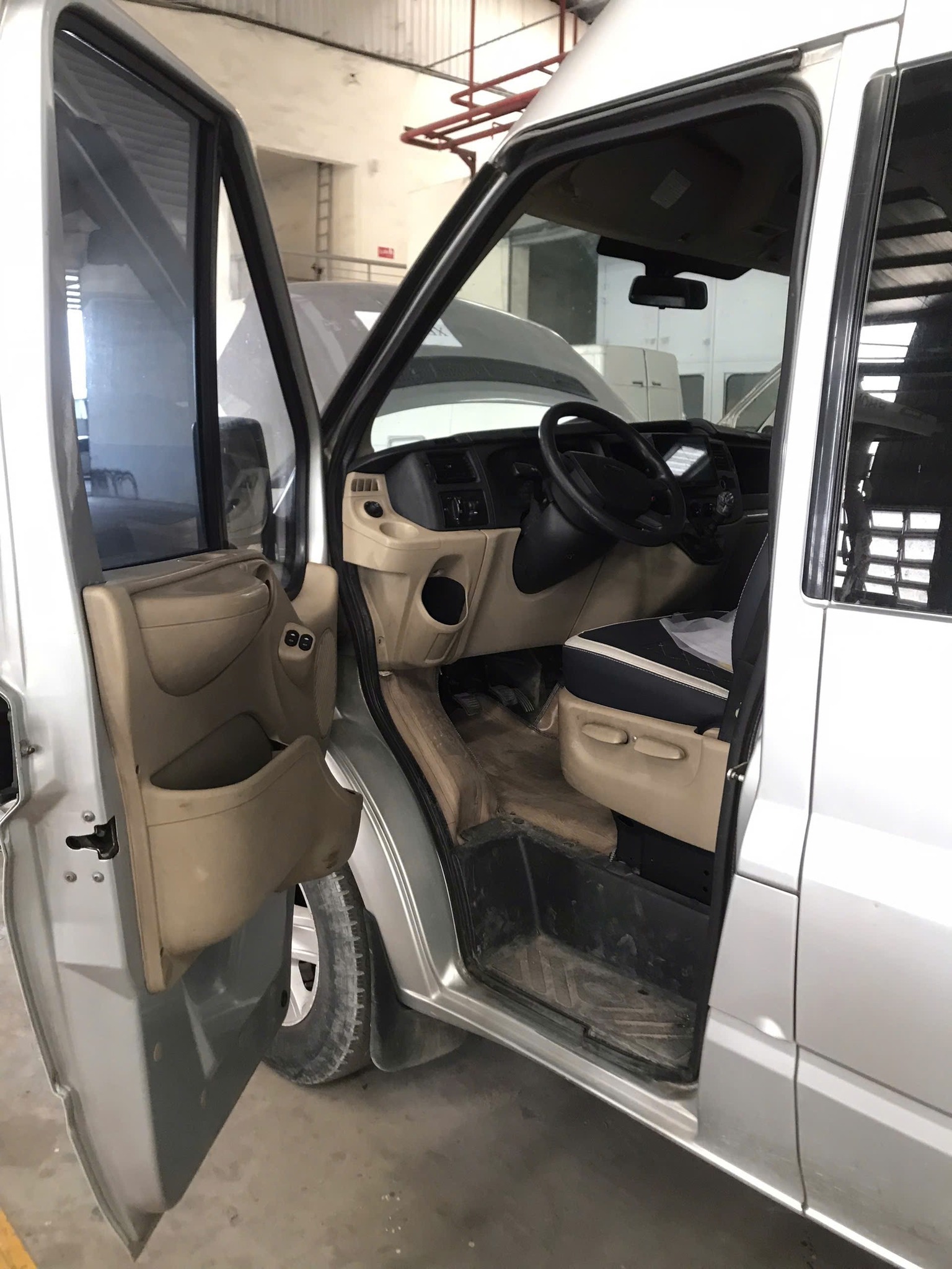 So sánh thuê xe 16 chỗ với các phương tiện khác