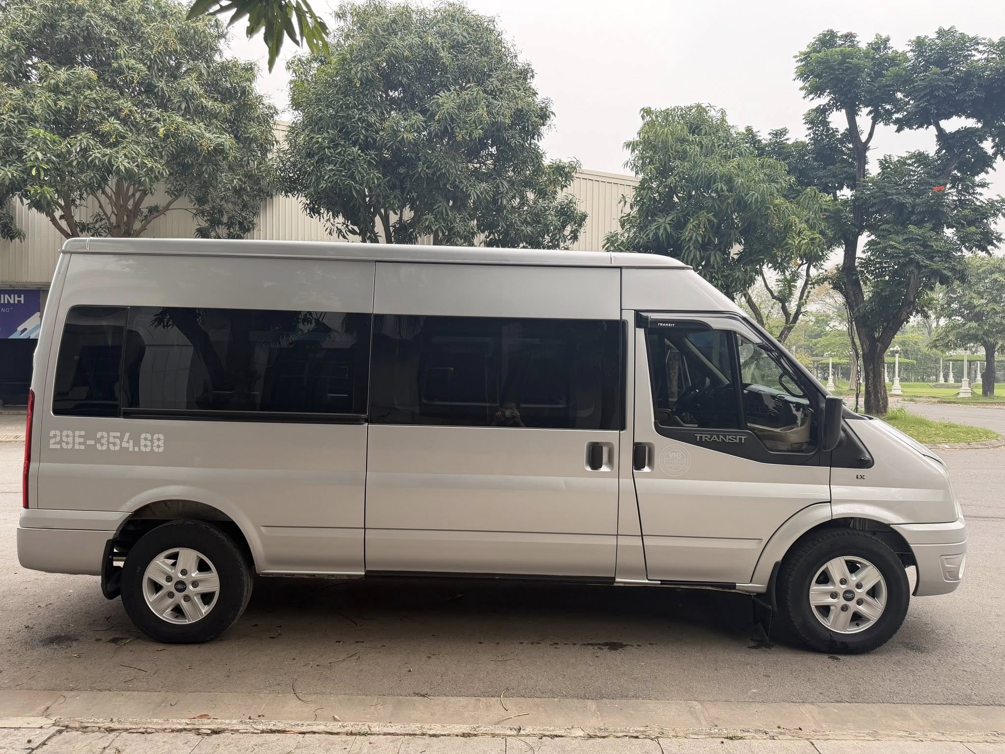 Những Tuyến Tour Phổ Biến Khi Thuê Xe 16 Chỗ Từ TP.HCM