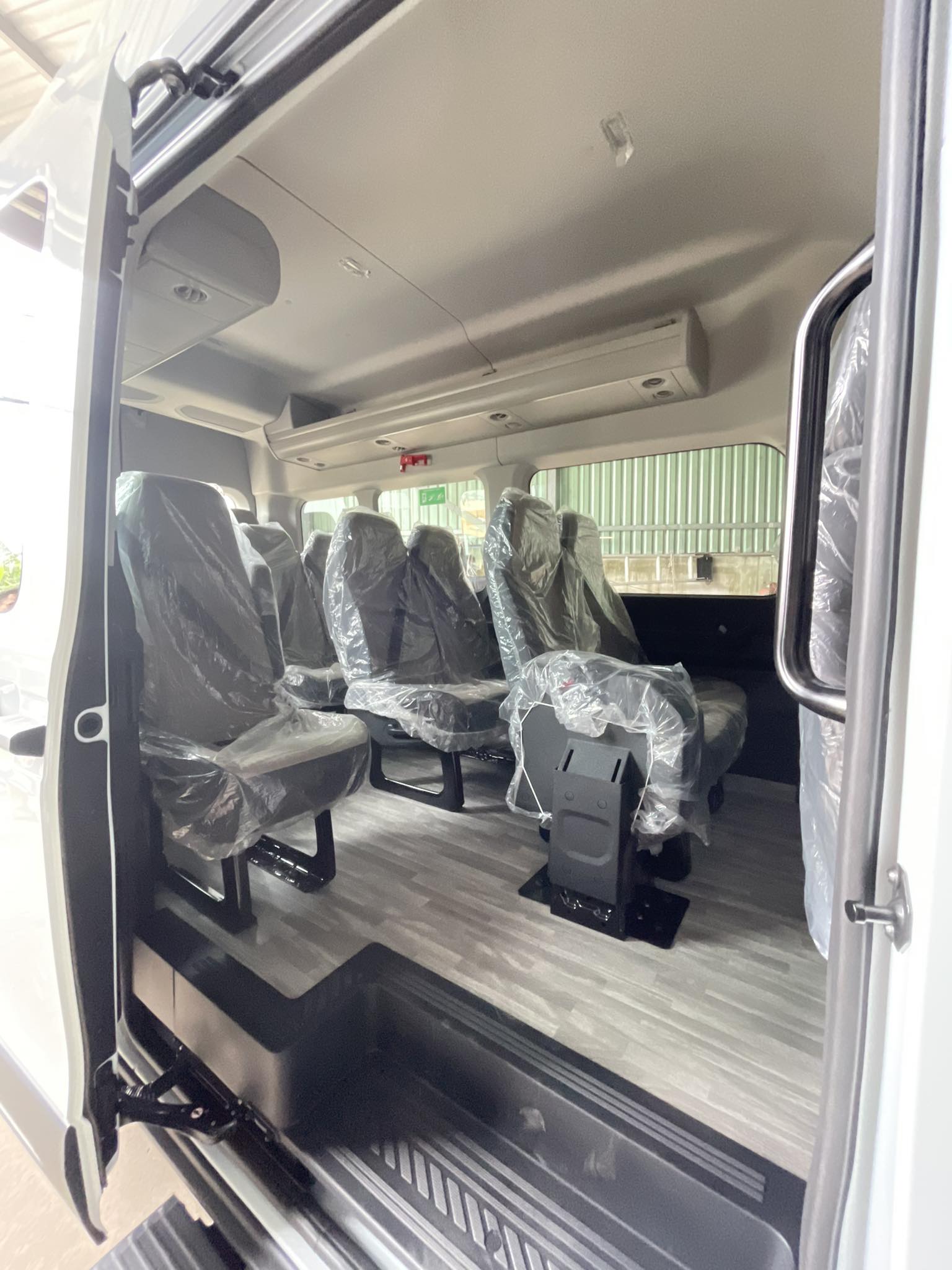 Kinh Nghiệm Thuê Xe 16 Chỗ Đi Phú Quốc An Toàn