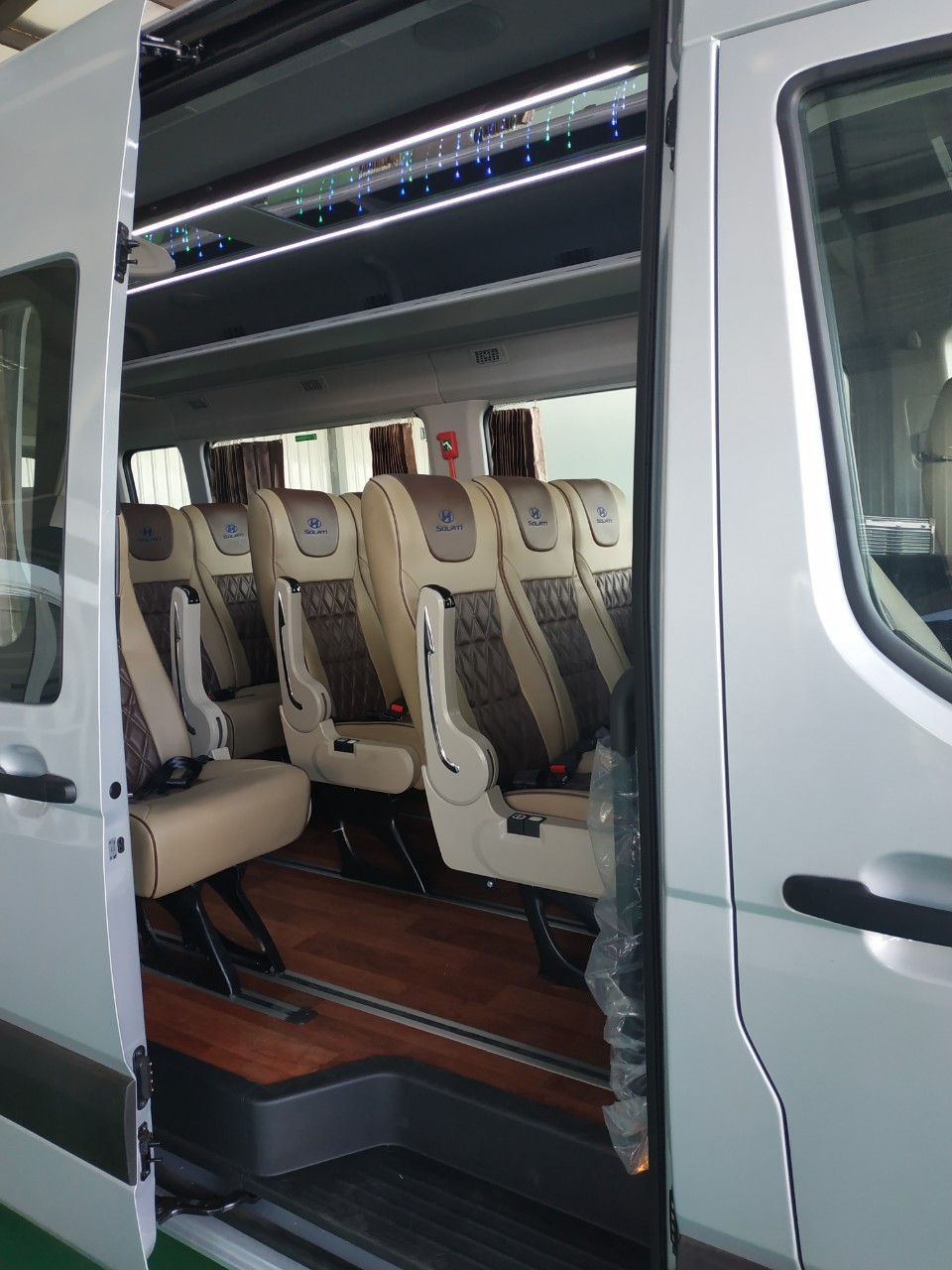 Dịch vụ thuê xe 16 chỗ Tây Ninh tiết kiệm