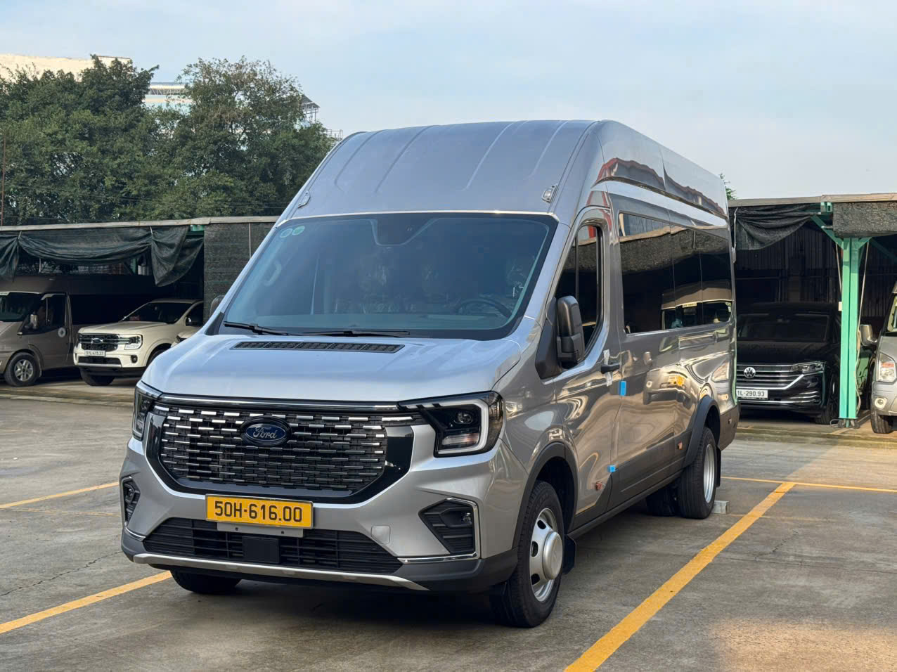 Dịch vụ thuê xe 18 chỗ tại Bình Dương đi du lịch