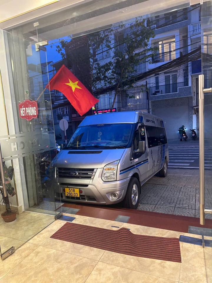 Dịch vụ thuê xe 18 chỗ uy tín, nhanh chóng