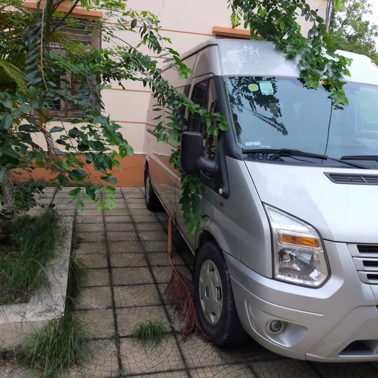 thuê xe 16 chỗ xuất phát ban đêm tiết kiệm thời gian