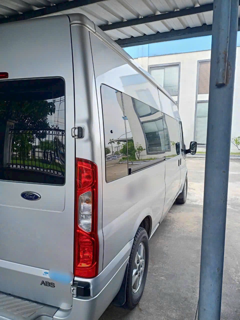 Kinh Nghiệm Thuê Xe 16 Chỗ Cho Tour Nghỉ Dưỡng Đà Lạt