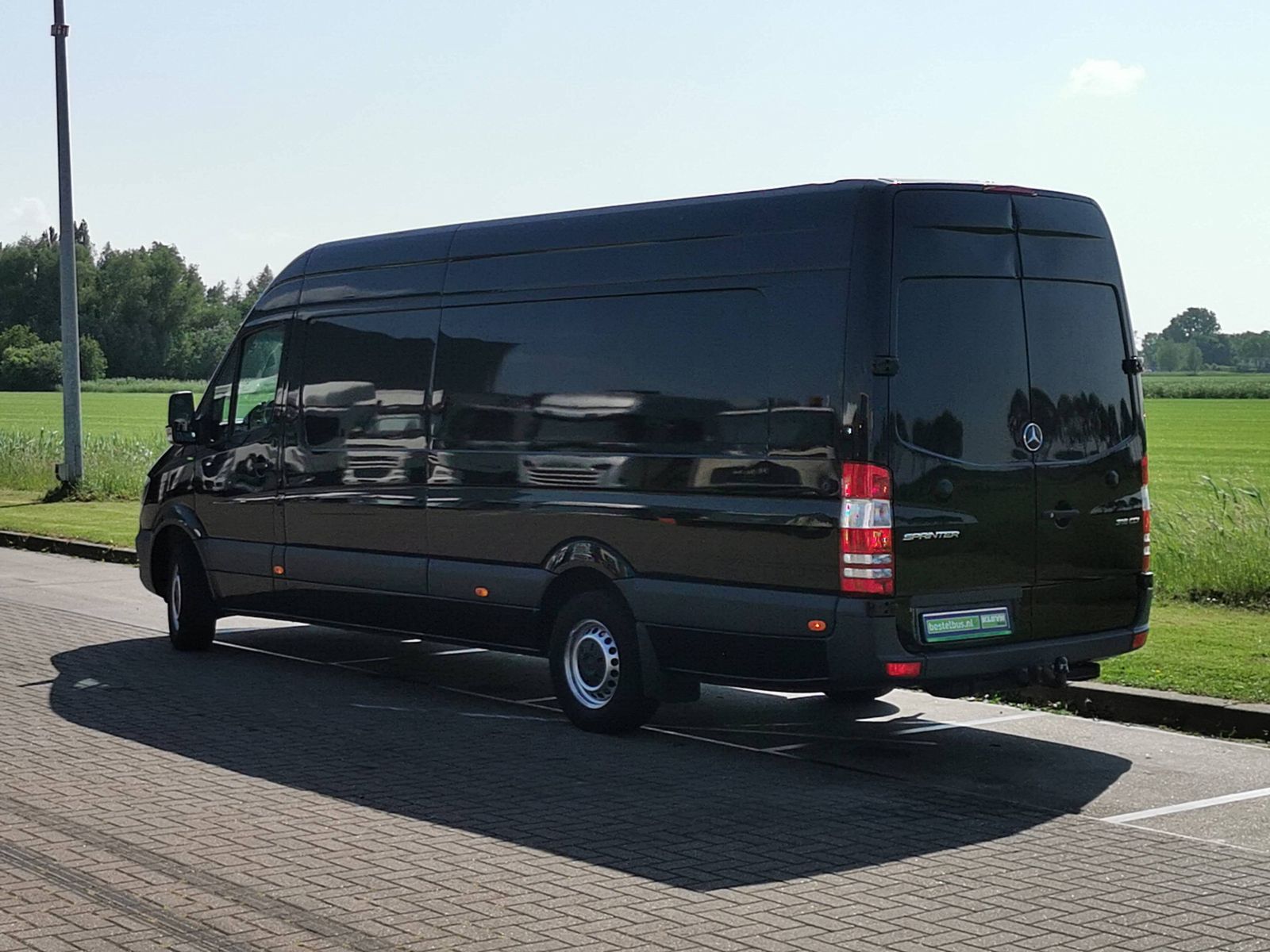 Thuê xe 16 chỗ Nha Trang cho chuyến dài