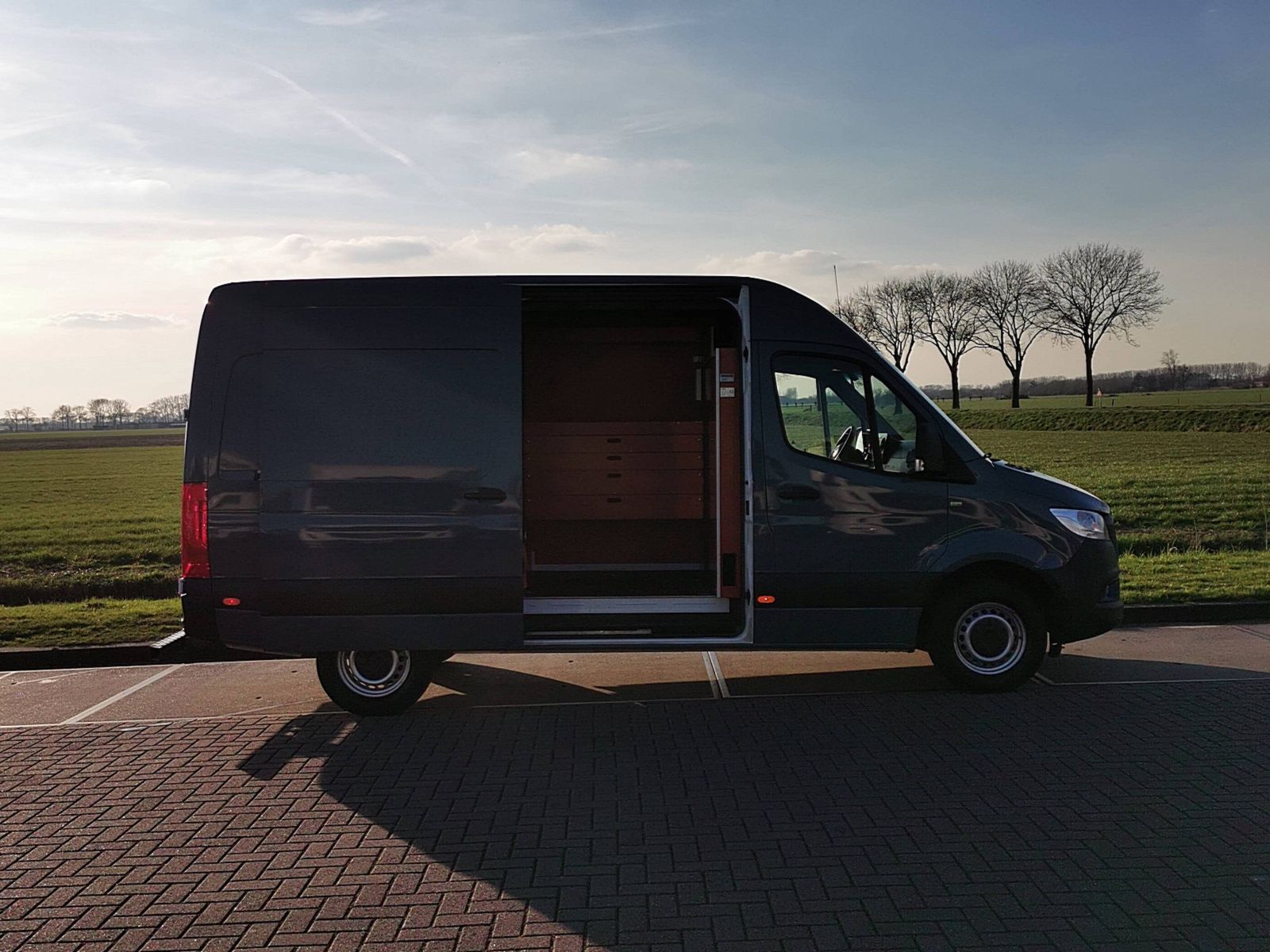 Thuê xe 16 chỗ Nha Trang cho chuyến dài