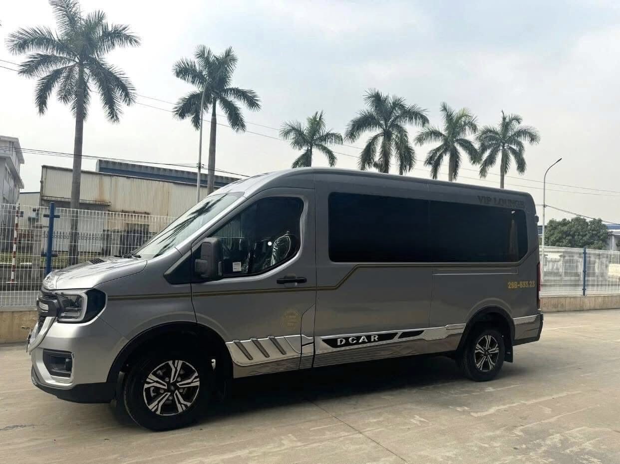 Thuê xe 18 chỗ cho chương trình tham quan tập thể