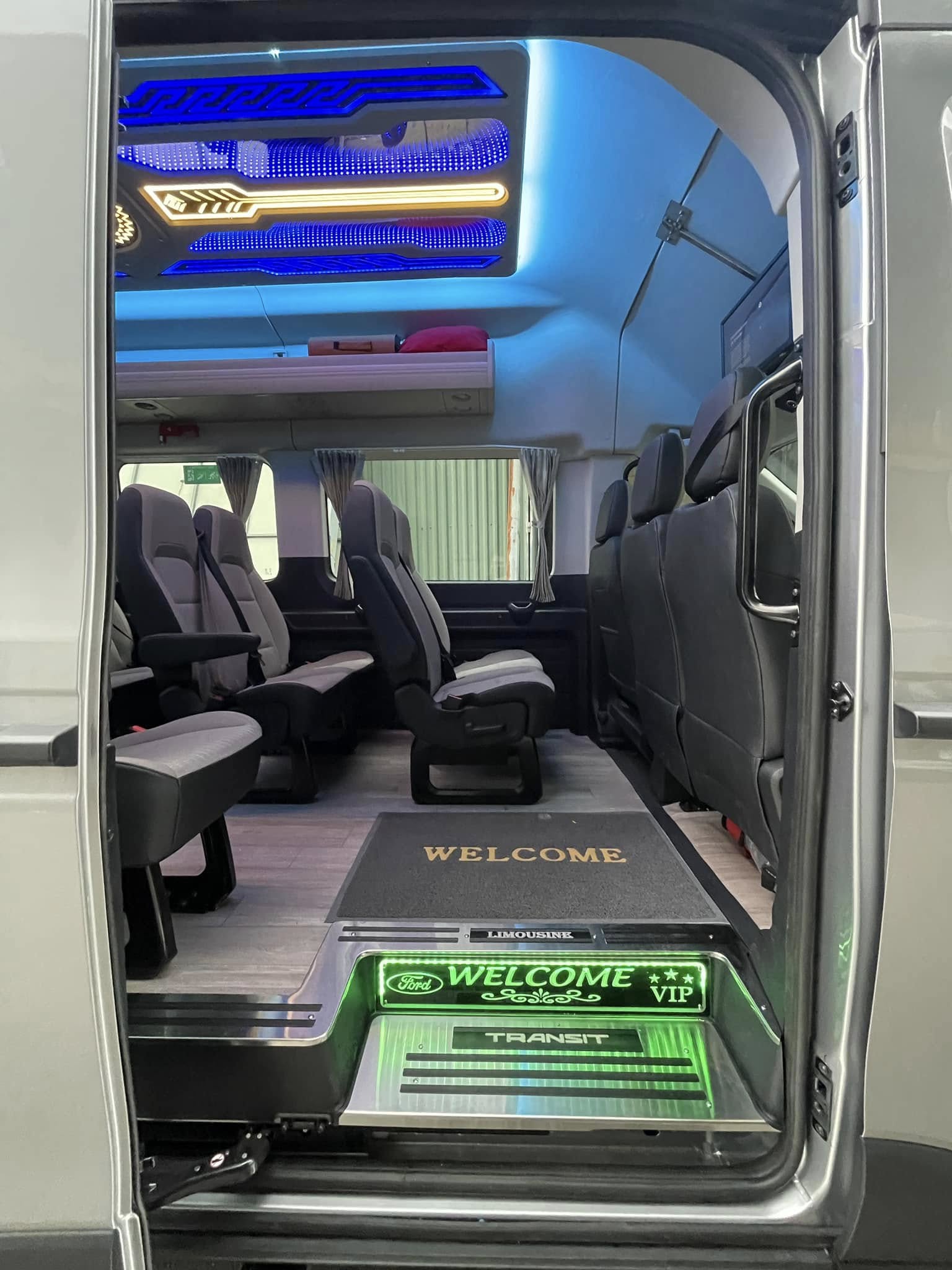 Thuê xe 18 chỗ cho hành trình nhóm đông