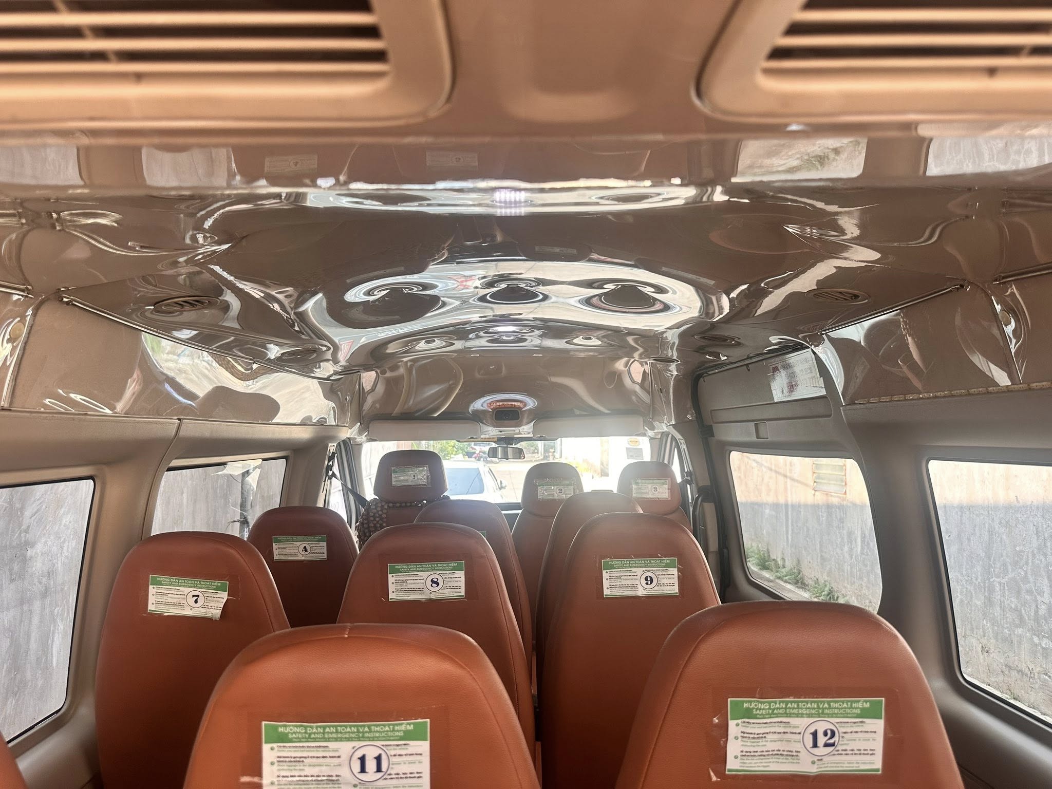 Quy Trình Đặt Thuê Xe 18 Chỗ Chuyên Nghiệp Cùng Dịch Vụ Cho Thuê Xe Thảo My