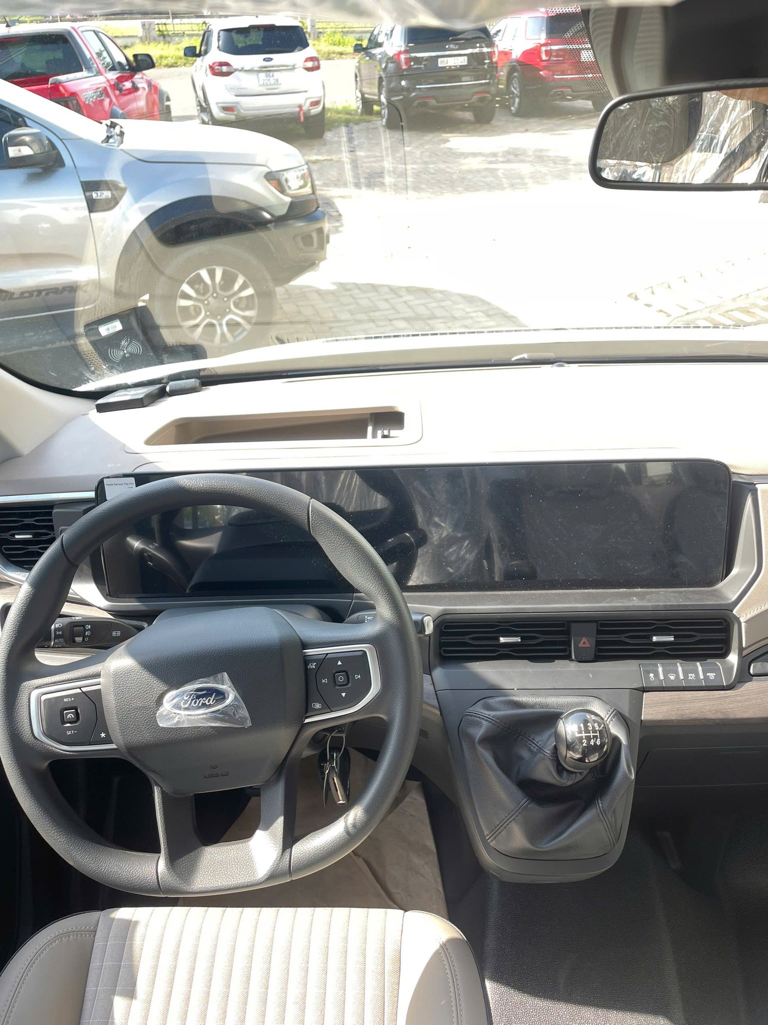 Tiêu Chí Đánh Giá Một Dịch Vụ Thuê Xe 18 Chỗ Đi Tour Chuyên Nghiệp