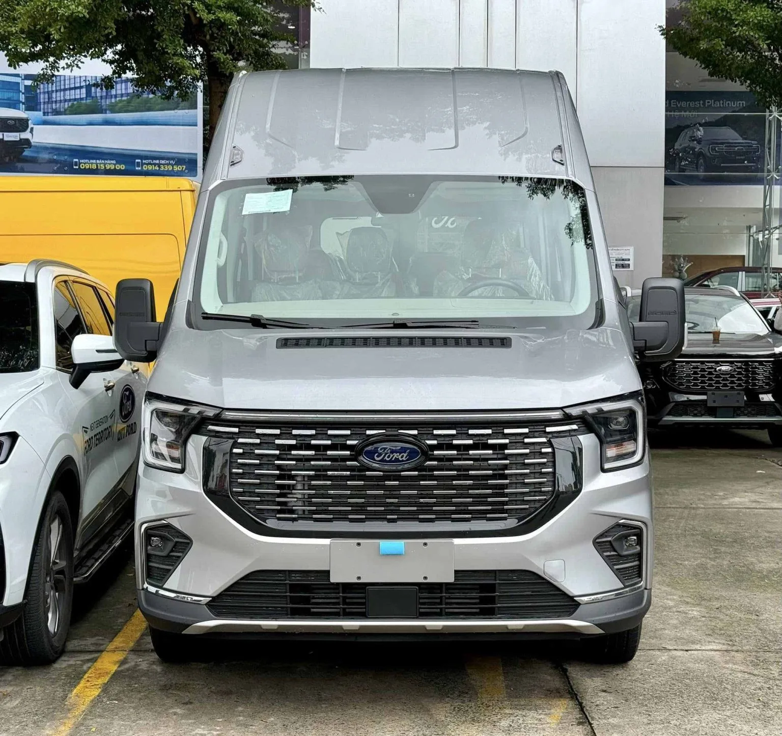 Kinh Nghiệm Thuê Xe 18 Chỗ An Toàn, Tiết Kiệm