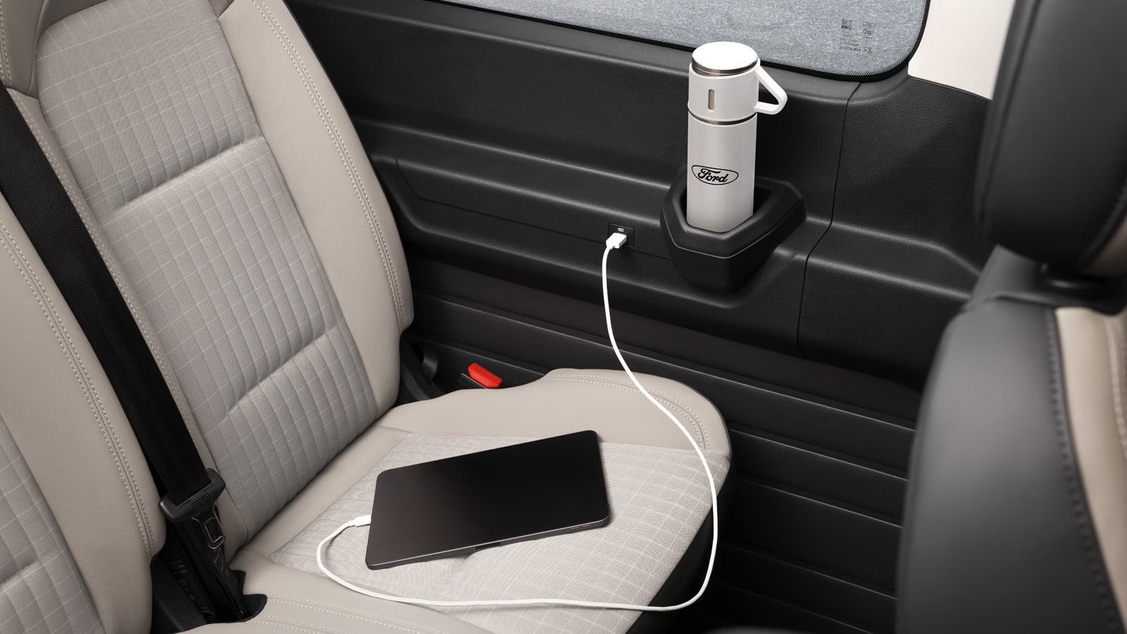 Thuê xe 18 chỗ đi tour Phan Thiết