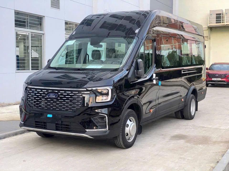 Thuê xe 18 chỗ đi tour Phan Thiết