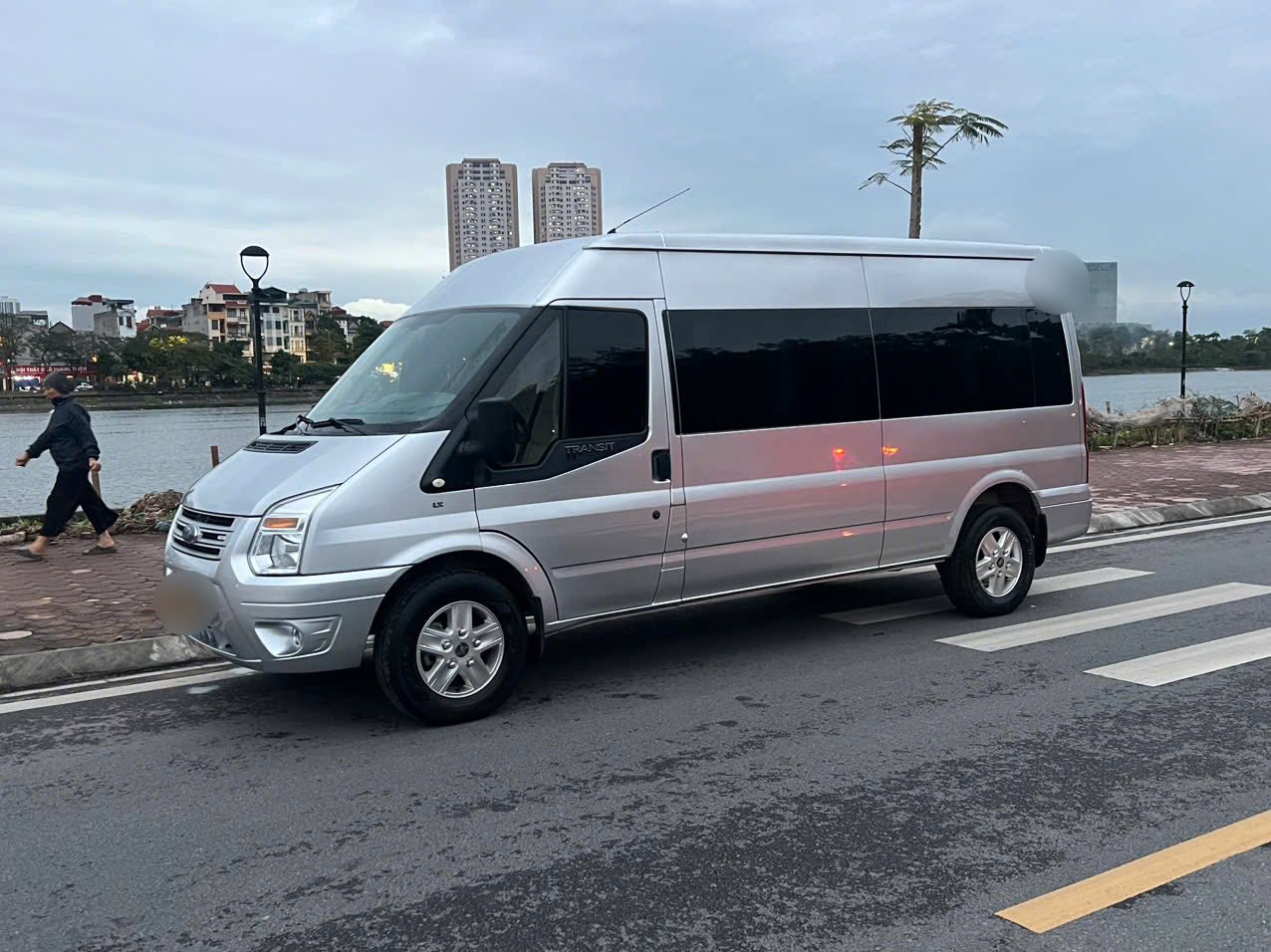 Dịch vụ cho thuê xe 16 chỗ tiết kiệm