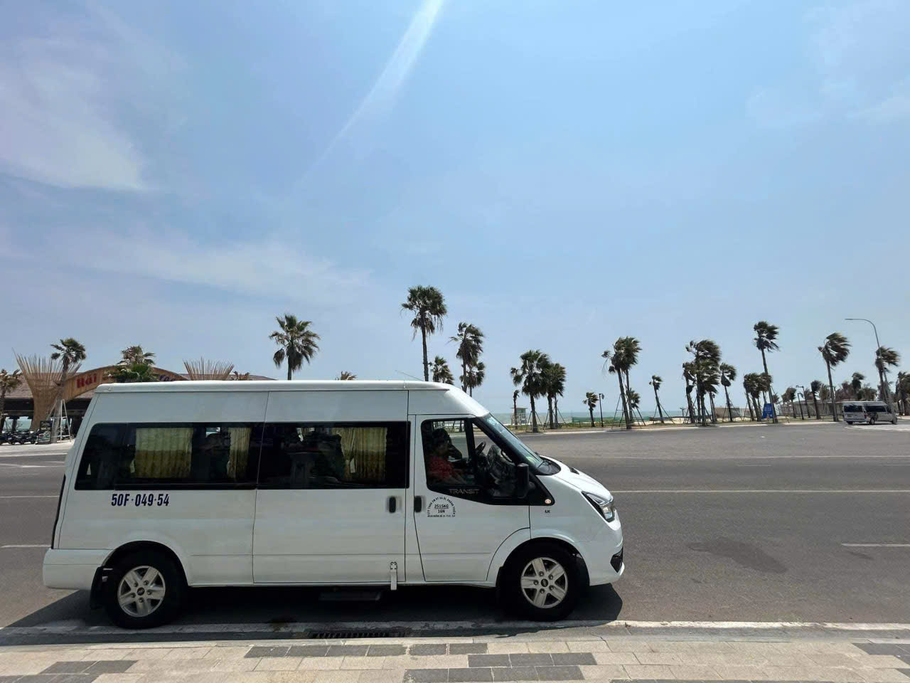 Dịch vụ thuê xe 16 chỗ nhanh chóng