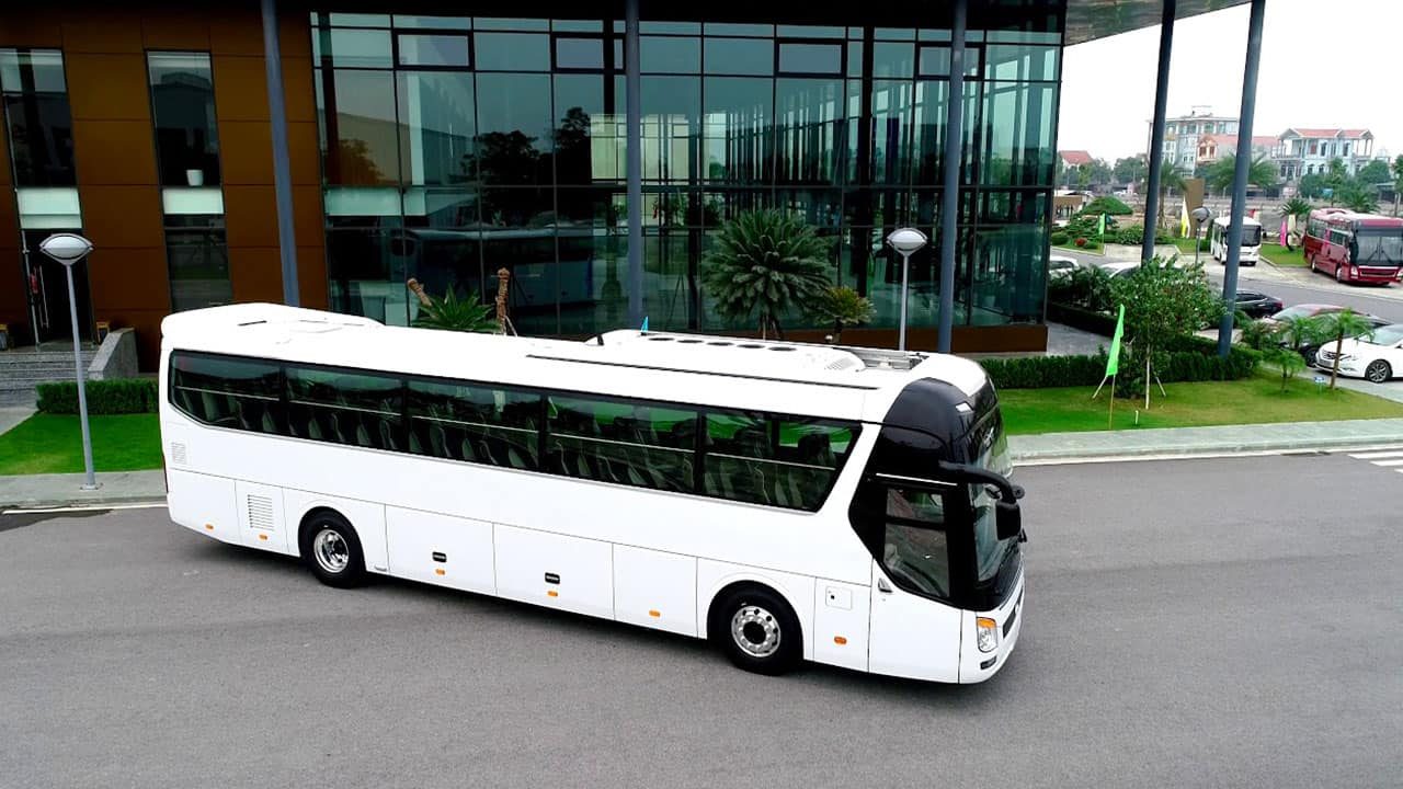 Dịch vụ thuê xe 45 chỗ tiết kiệm chi phí