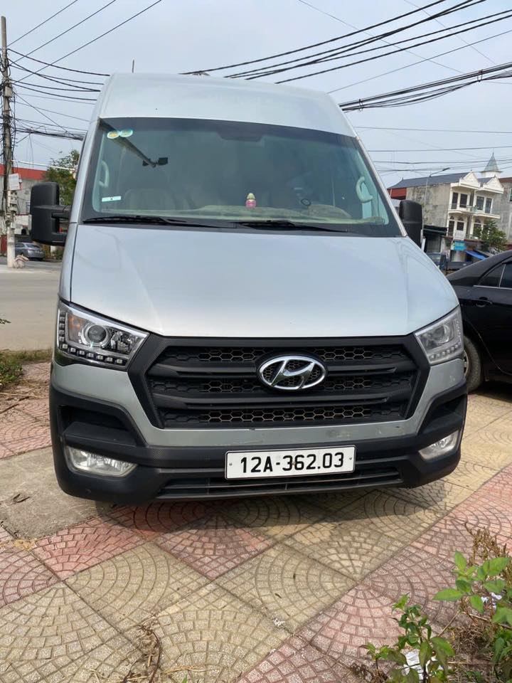 Thuê xe 16 chỗ cho tour dài ngày