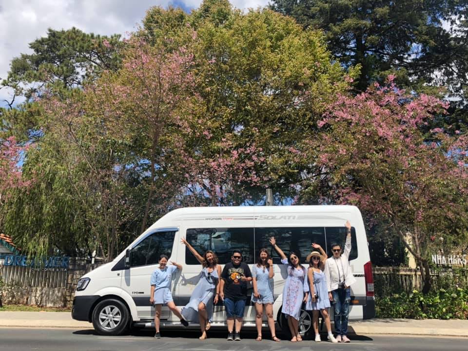 Thuê xe 16 chỗ đi tour Nha Trang