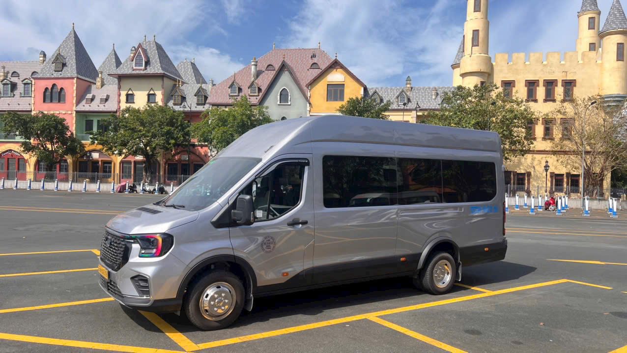 Thuê xe 18 chỗ cho chuyến du lịch thoải mái