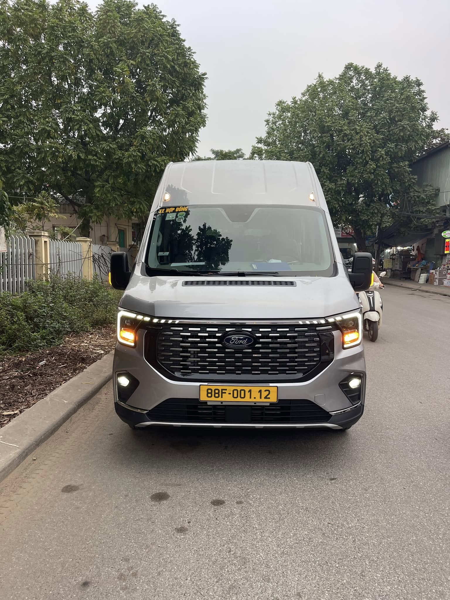 Thuê xe 18 chỗ cho chuyến du lịch thoải mái