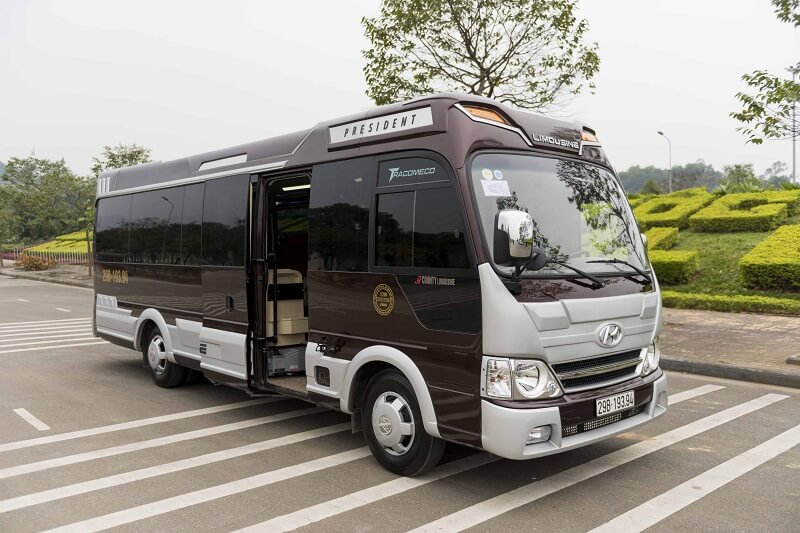 Thuê xe 18 chỗ cho lịch trình riêng theo yêu cầu