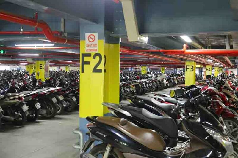 Gửi xe qua đêm ở sân bay Tân Sơn Nhất có được không?