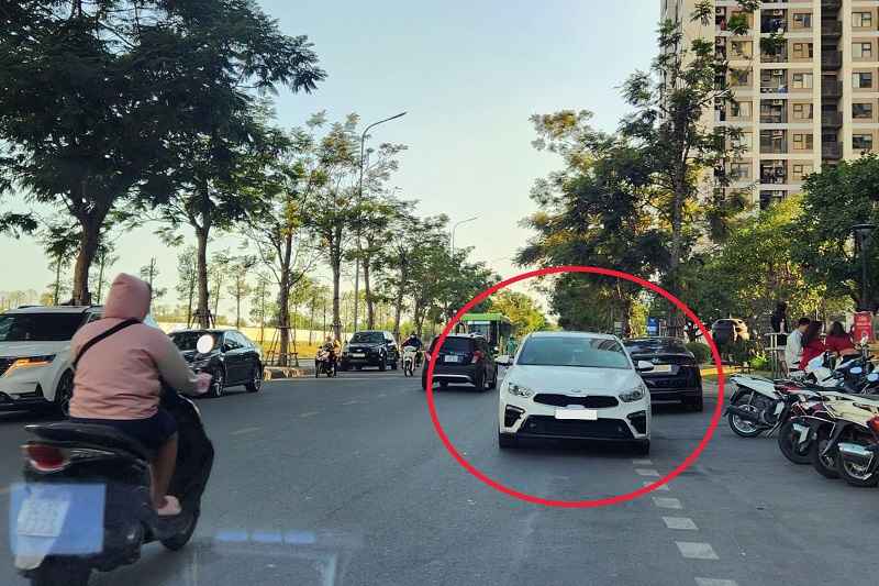 Cách tránh đi xe ô tô ngược chiều đơn giản