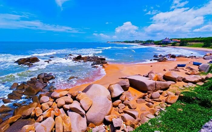 Vì sao nên thuê xe 7 chỗ đi Long Hải từ TP.HCM?