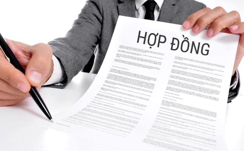 Chú ý đến hợp đồng và xe khi bàn giao